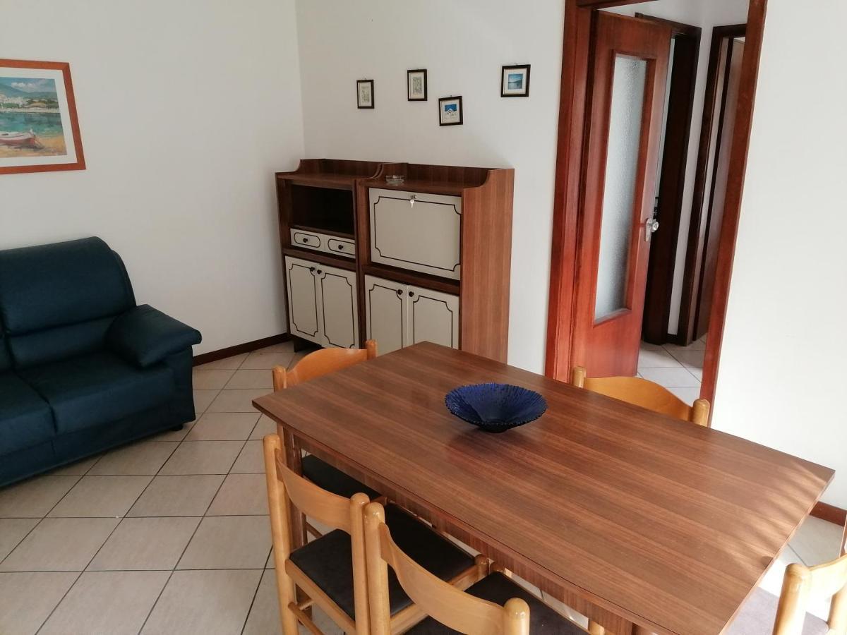 Condominio Rosa Lignano Sabbiadoro Eksteriør billede