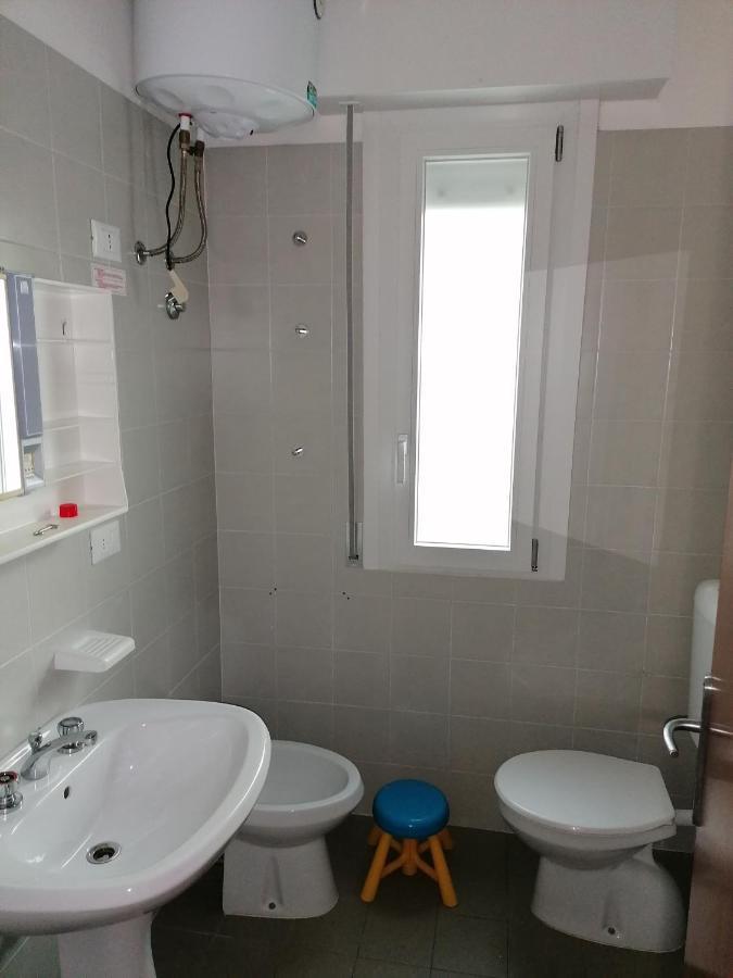 Condominio Rosa Lignano Sabbiadoro Eksteriør billede