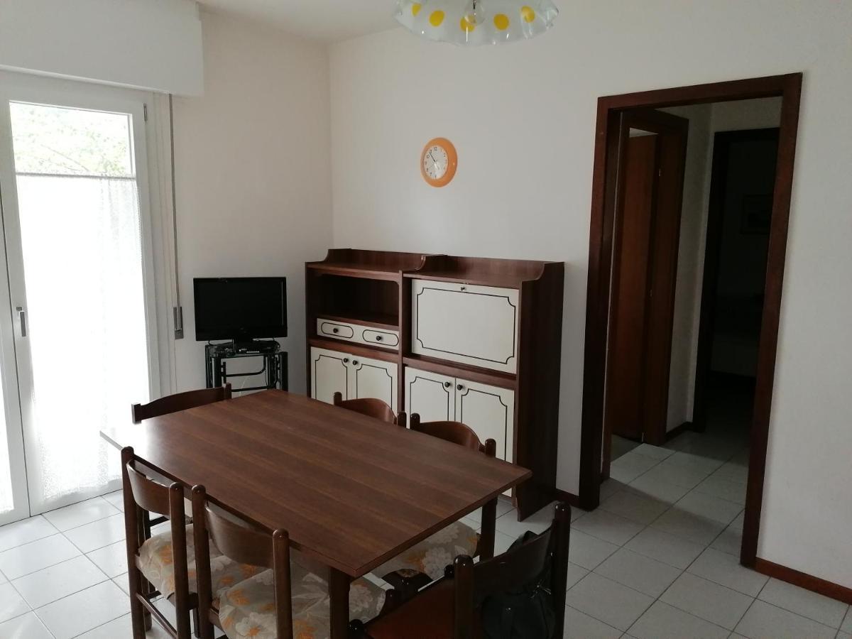 Condominio Rosa Lignano Sabbiadoro Eksteriør billede