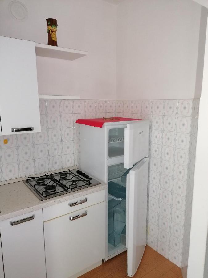 Condominio Rosa Lignano Sabbiadoro Eksteriør billede