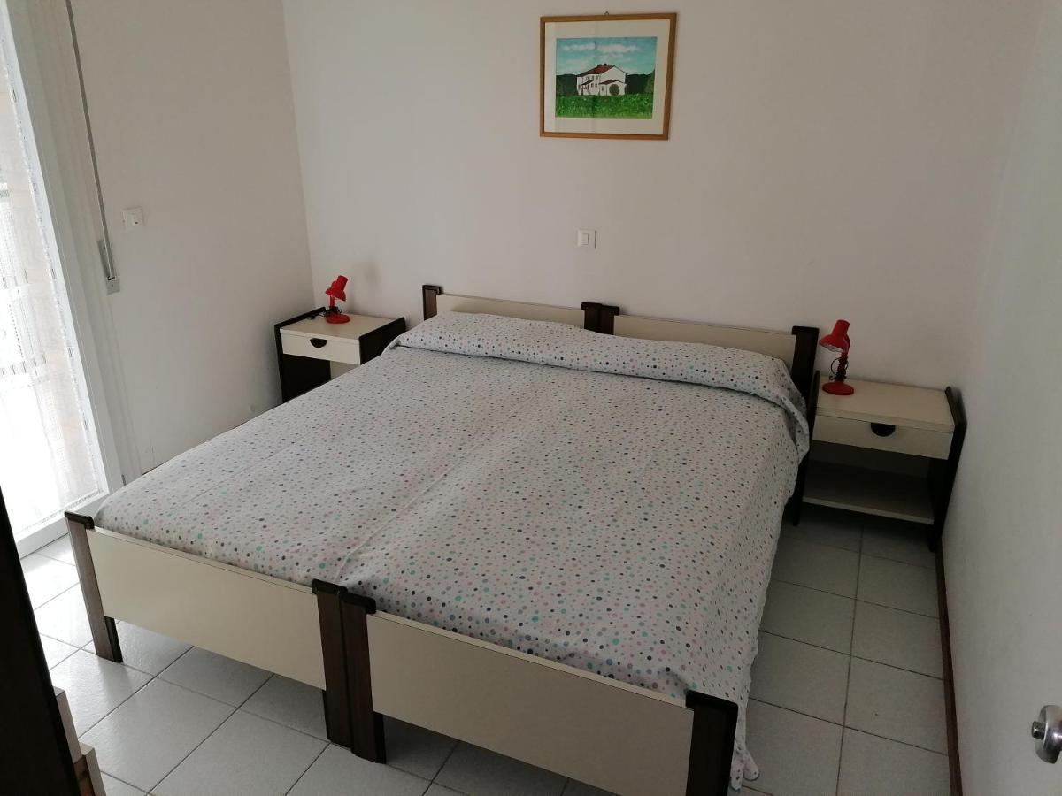 Condominio Rosa Lignano Sabbiadoro Eksteriør billede